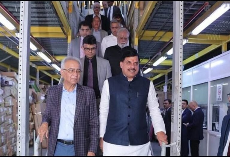 दुबई में सीएम यादव ने किया टैक्समास मुख्यालय दौरा, इंदौर-भोपाल से दुबई की सीधी उड़ान की संभावनों पर भी की चर्चा
