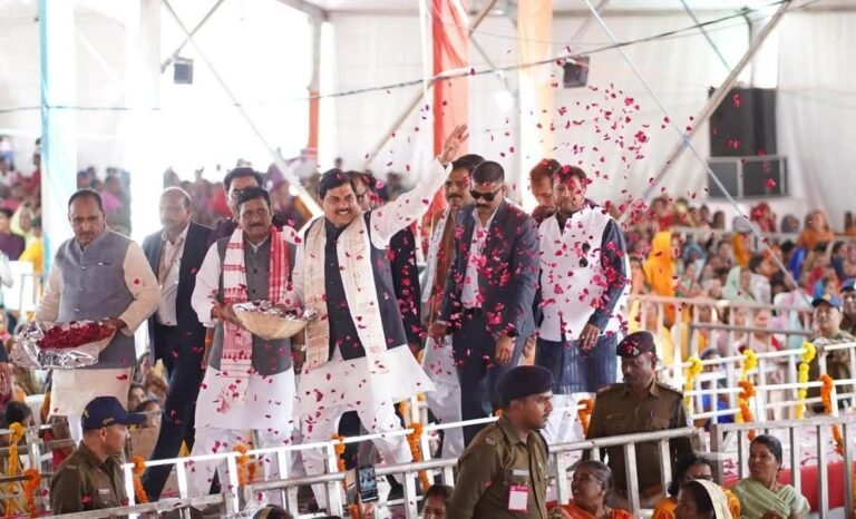 लाडली बहनों को पैसा ट्रांसफर कर बोले सीएम यादव-इस योजना को लेकर कांग्रेस ने सिर्फ झूठ फैलाया