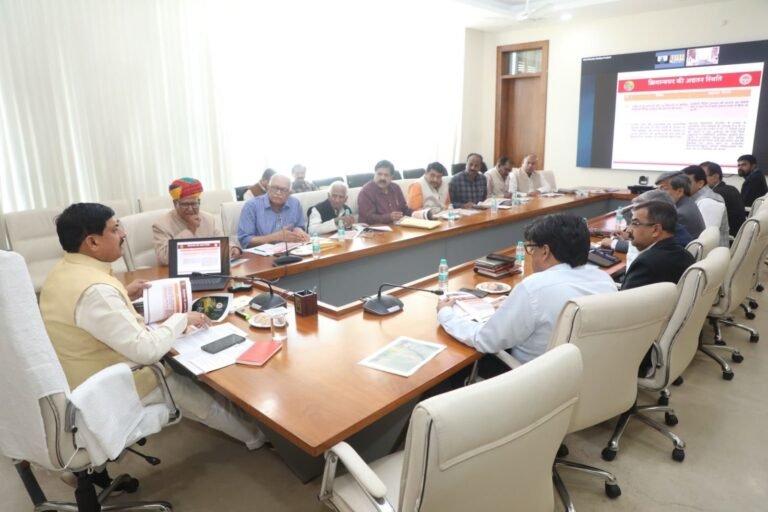 भगवान श्रीकृष्ण पाथेय के विकास के लिए सीएम ने ली बैठक, कहा-राजस्थान और गुजरात सरकार से भी लेंगे सहयोग