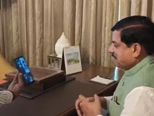 सीएम यादव ने द साबरमती रिपोर्ट के एक्टर विक्रांत मैसी को लगाया फोन, कहा-कभी एमपी भी आइए