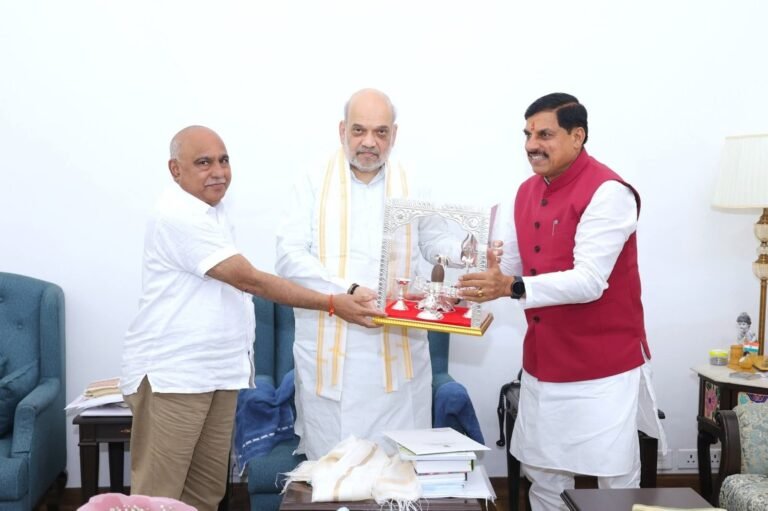 नए प्रदेश अध्यक्ष खंडेलवाल के साथ दिल्ली पहुंचे सीएम डॉ.यादव, गृह मंत्री अमित शाह सहित कई मंत्रियों से की मुलाकात