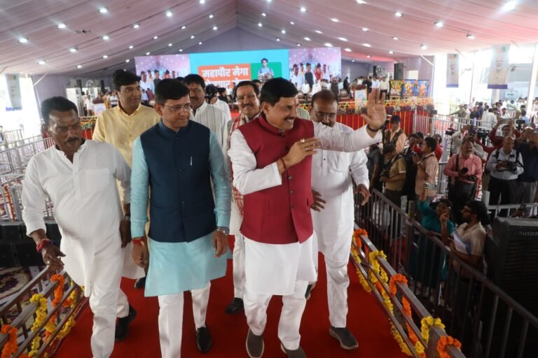 इंदौर में बोले सीएम यादव-हमारा देश किसी को छेड़ता नहीं, अगर कोई छेड़े तो उसे छोड़ता नहीं