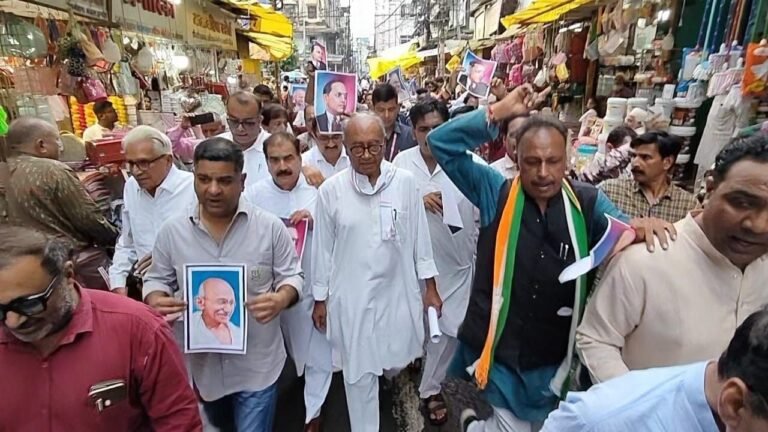 इंदौर के कपड़ा मार्केट से मुस्लिम कर्मचारियों को निकालने पर गर्माया माहौल, पूर्व सीएम दिग्विजय सिंह पहुंचे, वापस जाओ के लगे नारे