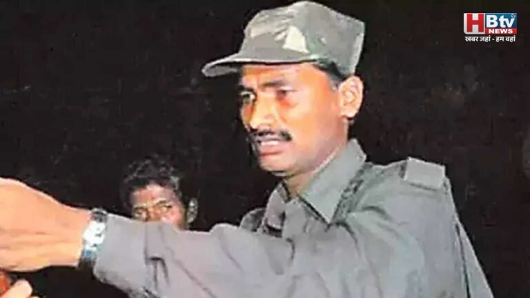 तेलंगाना में शीर्ष माओवादी देवजी और संग्राम ने सुरक्षा बलों के सामने किया सरेंडर, 18 और नक्सलियों ने भी डाले हथियार