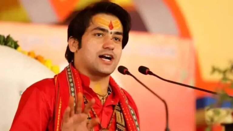 बागेश्वर धाम के पीठाधीश्वर पं.धीरेंद्र शास्त्री बोले-अपने मकसद से भटक रहा महाकुंभ, रील नहीं रियल होना चाहिए