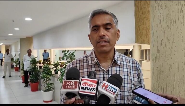 शहर के आसपास के 29 गांवों के सीवेज के कारण गंदी होती हैं इंदौर की नदियां, नगरीय प्रशासन विभाग के एसीएस ने कहा-जल्द होगा इसका निराकरण