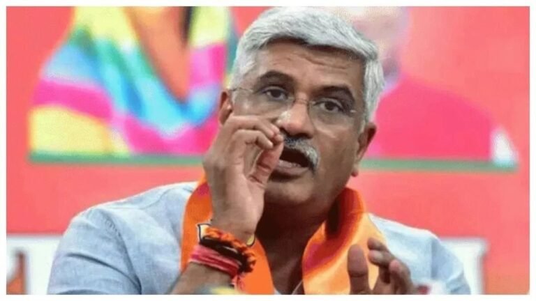 बंटेंगे तो कटेंगे पर बोले केंद्रीय मंत्री शेखावत-जब-जब हिंदू बंटा, तब-तब देश का एक हिस्सा अलग हुआ