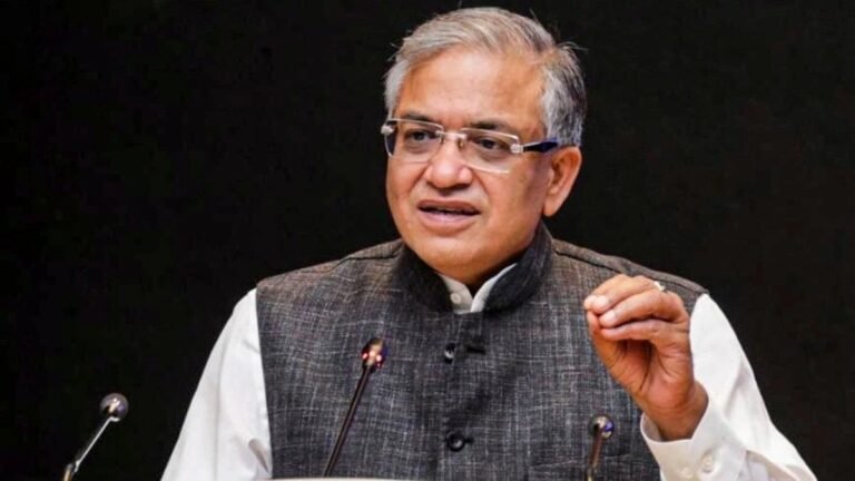 बिहार में विधानसभा चुनाव की घोषणा के साथ ही आने लगे ओपिनियन पोल, फिलहाल जनता की राय में एनडीए आगे