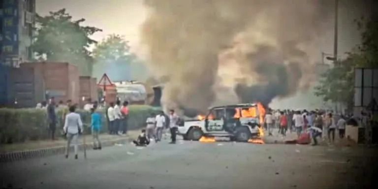 मुर्शिदाबाद हिंसा की जांच के लिए SIT गठित, महिला आयोग ने भी बनाई विशेष समिति