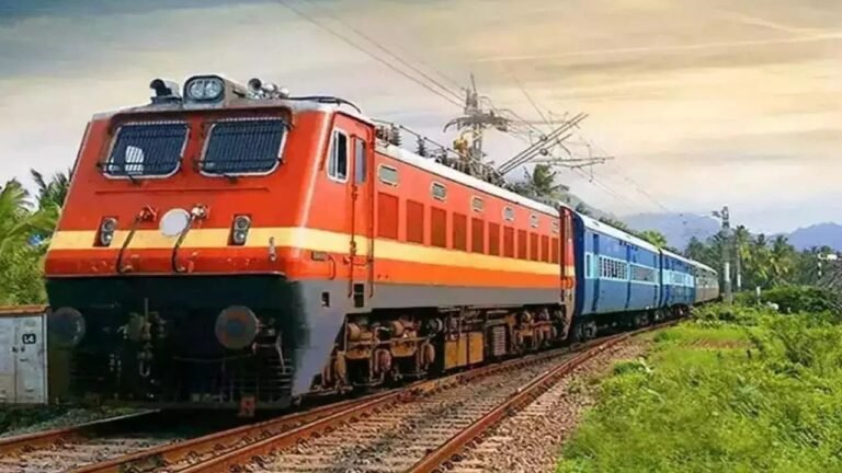 मुंबई-हावड़ा मेल को टाइमर बम से उड़ाने की धमकी 