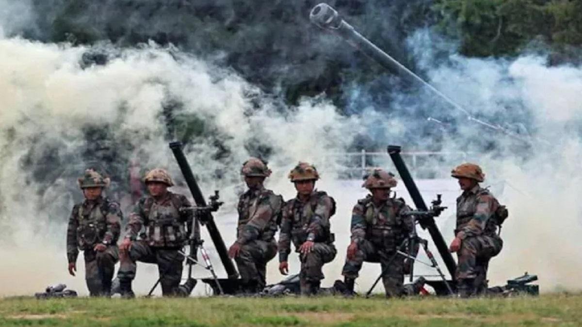 रूस में सैन्य अभ्यास में शामिल होगी भारतीय सेना, चीन-पाक होंगे पर्यवेक्षक - China Pakistan armies to be observers in 17 nation military exercise where Indian Army will participate Zapad 2021 Russia ntc - AajTak