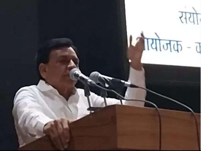 विजय शाह के बाद अब प्रदेश के डिप्टी सीएम देवड़ा का विवादित बयान, बोले-देश की सेना पीएम मोदी की चरणों में नतमस्तक है