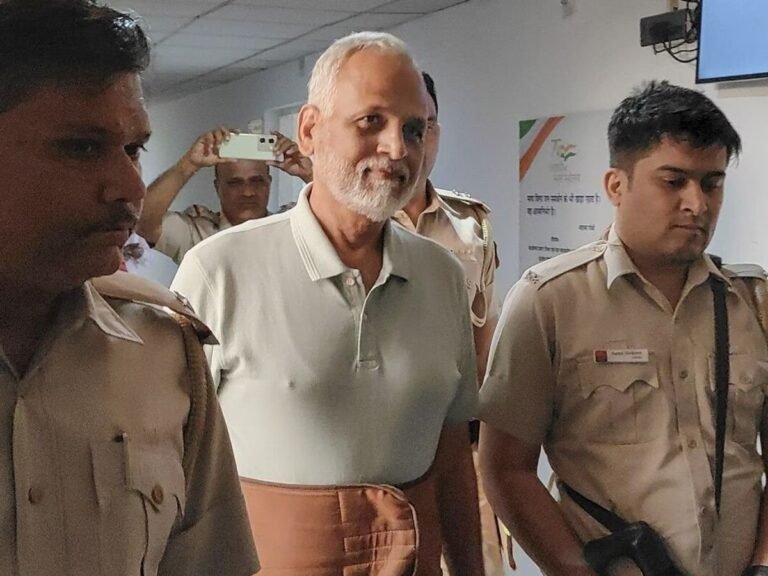 मनी लॉन्ड्रिंग मामले में दिल्ली के पूर्व मंत्री और आप नेता सत्येंद्र जैन को जमानत, 18 महीने से जेल में थे बंद