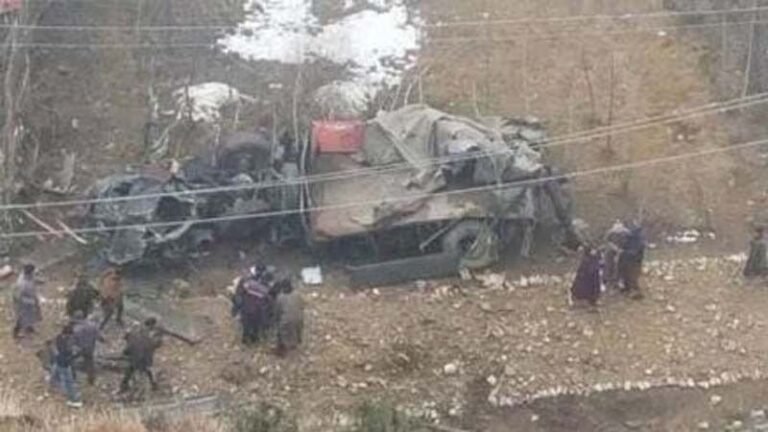 जम्मू-कश्मीर के बांदीपोरा में खाई में गिरा सेना का ट्रक,  चार जवान शहीद, तीन से अधिक घायल