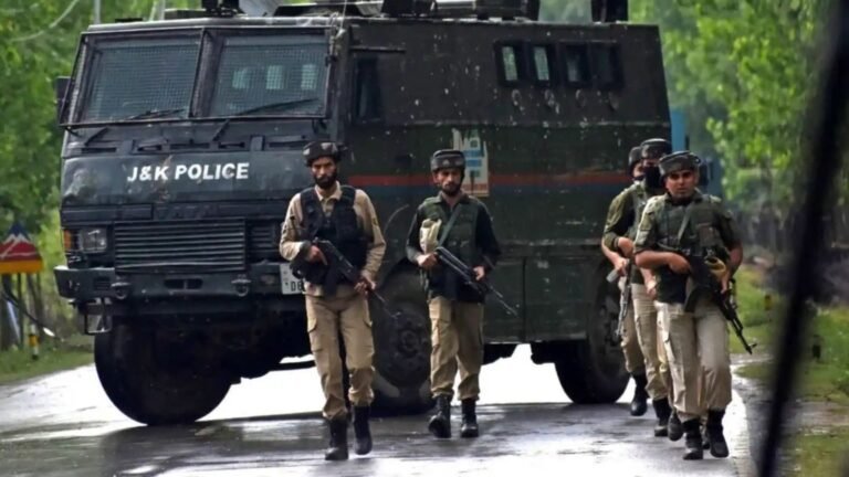 जम्मू-कश्मीर: गुरेज सेक्टर में घुसपैठ की कोशिश नाकाम, दो आतंकी ढेर