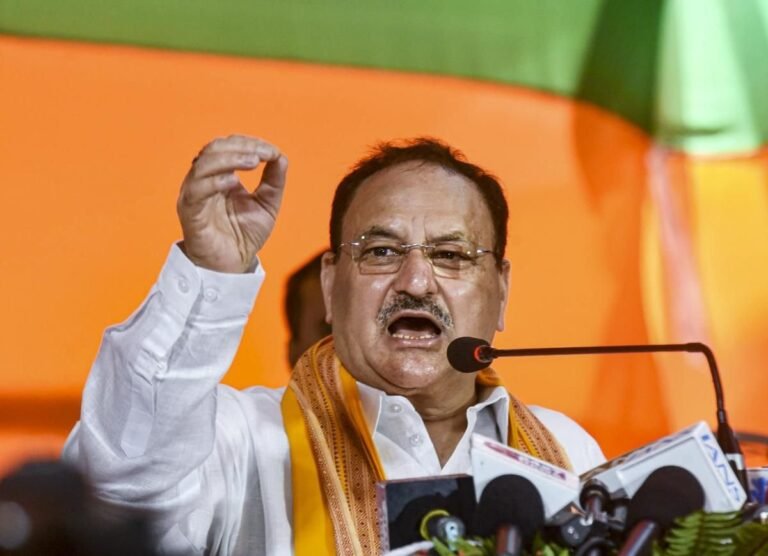 चुनावी रैली में बोले भाजपा अध्यक्ष जेपी नड्डा-एक-एक बांग्लादेशी को झारखंड की धरती से निकालेंगे
