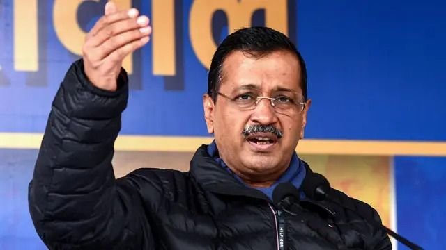 दिल्ली चुनाव: राहुल गांधी की टिप्पणी पर केजरीवाल और बीजेपी में जुबानी जंग तेज