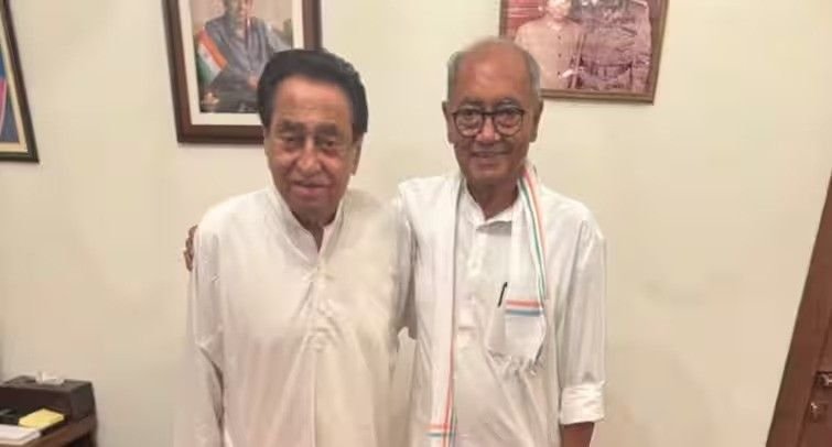 सिंधिया विवाद के बाद कमलनाथ से मिले दिग्विजय सिंह, सोशल मीडिया पर तस्वीर शेयर कर लिखा- छोटे-मोटे मतभेद रहे हैं, मनभेद कभी नहीं