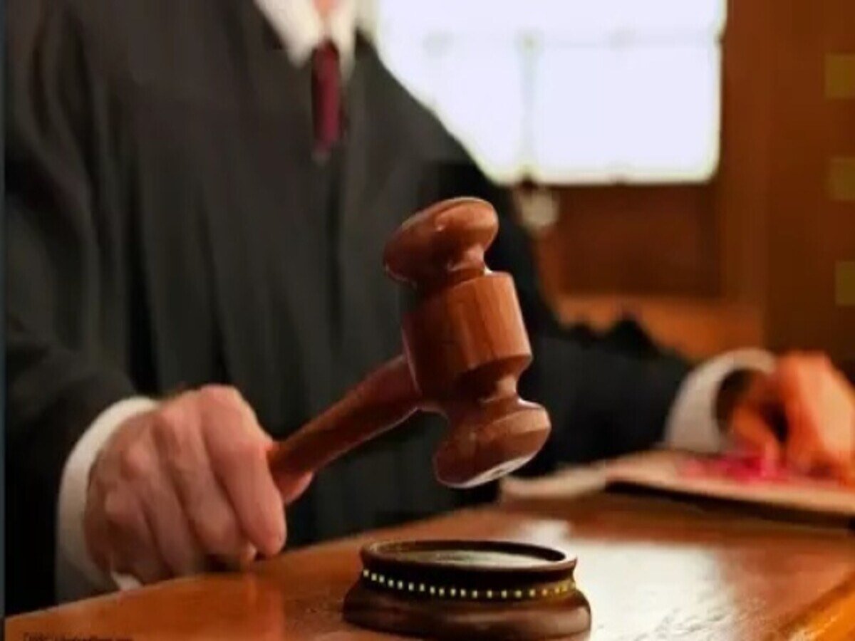 लंदन: मुस्लिम छात्रा की स्कूल में नमाज बैन के खिलाफ अपील खारिज 1 court rejects Muslim student plea to offer namaz in school says School rules are above from your religious rights - International news in Hindi - आपके धार्मिक अधिकार से ऊपर स्कूल के