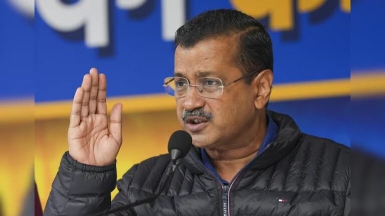 दिल्ली में चुनाव की घोषणा होते ही केजरीवाल ने कहा-काम और गाली-गलौज की राजनीति के बीच है यह चुनाव