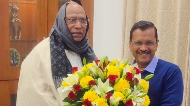 aap congress seat sharing arvind kejriwal meets mallikarjun kharge and  rahul gandhi on - खरगे और राहुल से केजरीवाल की मुलाकात, 'दोस्ती' हो गई  पक्की? क्या संकेत, एनसीआर न्यूज