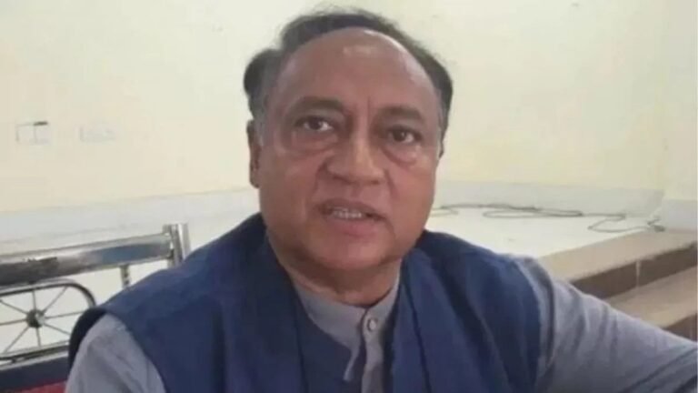 दिग्विजय सिंह के भाई लक्ष्मण सिंह कांग्रेस से 6 साल के लिए बाहर, राहुल गांधी और रॉबर्ट वाड्रा पर दिया था विवादित बयान