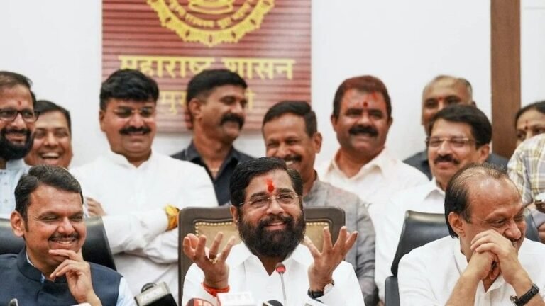 महाराष्ट्र में महायुति की शानदार जीत के बाद प्रेस कान्फ्रेंस में बोले शिंदे-मेरे लिए सीएम मतलब कॉमन मैन