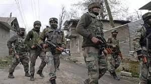 मणिपुर में विभिन्न प्रतिबंधित संगठनों से जुड़े 11 उग्रवादी गिरफ्तार, हथियार और विस्फोटक बरामद