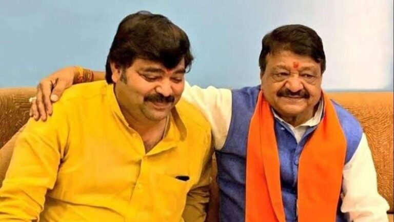 महापौर परिषद के सदस्य मनीष मामा के खिलाफ एकजुट हुए अधिकारी-कर्मचारी, निगमायुक्त से की लिखित शिकायत, काम करने से किया इनकार