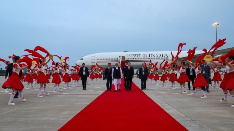 एससीओ समिट में भाग लेने चीन पहुंचे पीएम मोदी का जोरदार स्वागत,  जिनपिंग-पुतिन से होगी मुलाकात