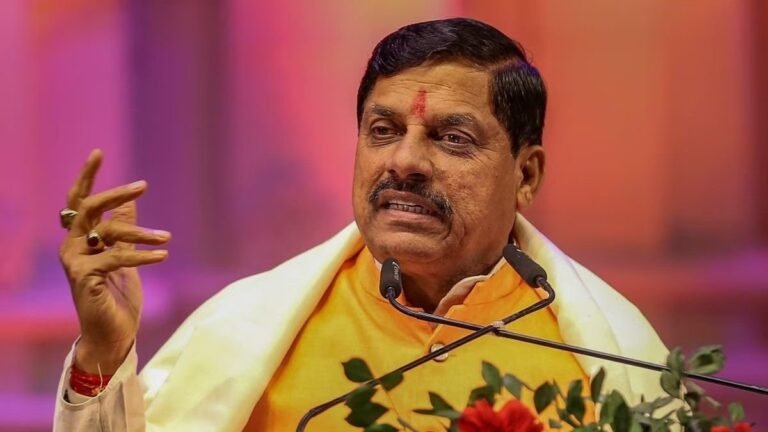 पायलट के बयान पर सीएम यादव का पलटवार, कहा-घुसपैठियों को पालती है कांग्रेस, बांग्लादेश की घटना पर क्यों नहीं बोलती?