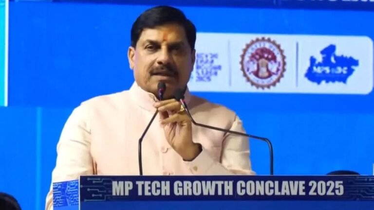 इंदौर में एमपी टेक ग्रोथ कॉन्क्लेव 2025 : आईटी सेक्टर के लिए 4 नई पॉलिसी जारी, सीएम बोले-अब उद्योगों के लिए कम पड़ रही जमीन