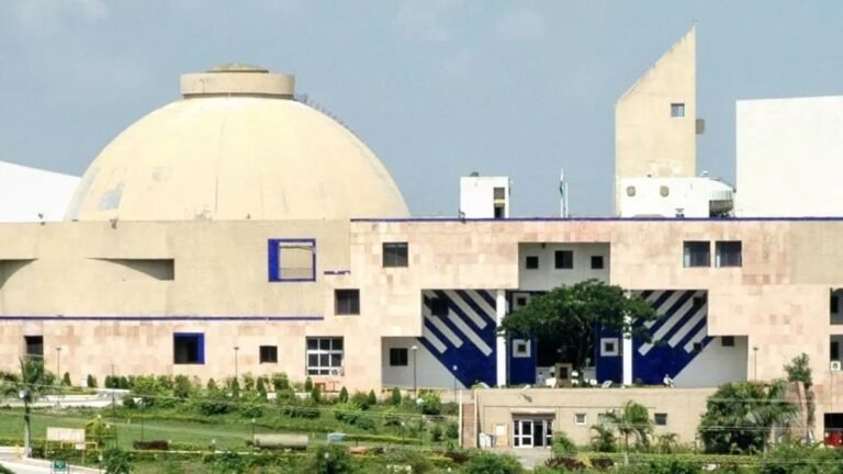 मध्यप्रदेश में बढ़ी स्टांप ड्यूटी, मोटरयान कराधान विधेयक भी पारित, कांग्रेस ने बताया जनविरोधी