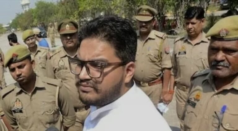 फर्जी हस्ताक्षर के मामले में मुख्तार अंसारी का बेटा उमर अंसारी गिरफ्तार, मां आफ्शा अंसारी पर 50 हजार का इनाम