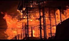 नैनीताल में भीषण आग: ओल्ड लंदन हाउस राख, एक शव बरामद