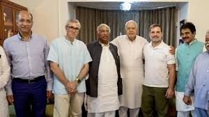 जम्मू-कश्मीर: नेशनल कॉन्फ्रेंस और कांग्रेस के बीच बढ़ी तकरार, राज्य के दर्जे पर टकराव