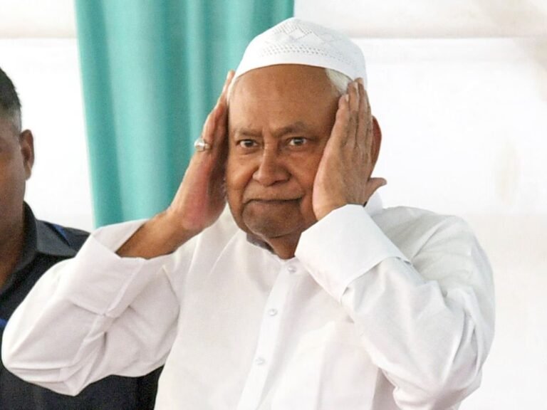 वक्फ संशोधन विधेयक पर जदयू में घमासान, मुस्लिम नेताओं का इस्तीफा देने का सिलसिला जारी 