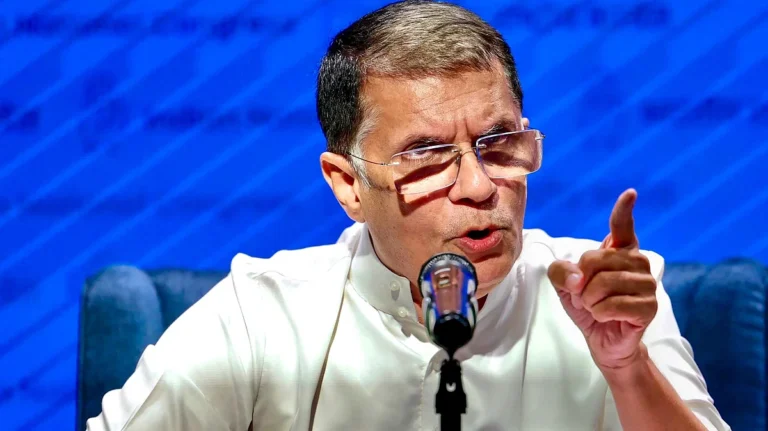 कांग्रेस नेता पवन खेड़ा ने फिर साधा असम के सीएम सरमा पर निशाना, पत्नी के बाद अब भाई के विदेशी लिंक पर खड़े किए सवाल