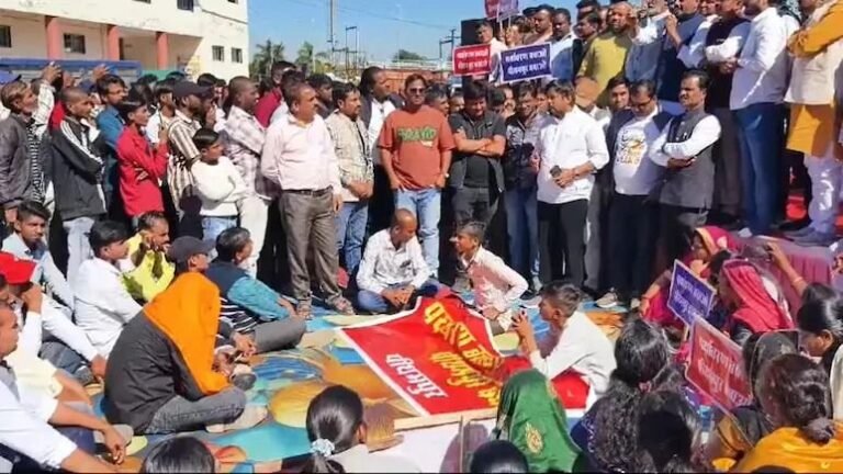 यूनियन कार्बाइड के कचरे को लेकर बवाल, दिनभर चला विरोध और बैठकों का सिलसिला, सीएम ने कहा-जनता की शंकाओं को दूर करेंगे