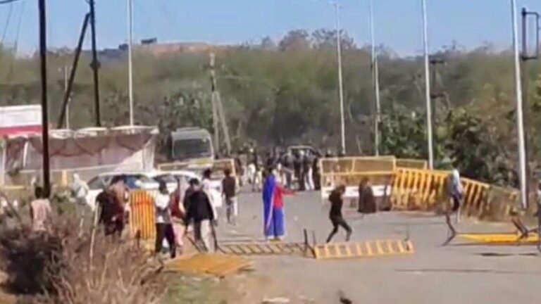 यूनियन कार्बाइड के कचरे पर बवाल जारी, पीथमपुर में रामकी फैक्ट्री पर पथराव, गाड़ियों के कांच फोड़े, पुलिस ने उपद्रवियों को खदेड़ा