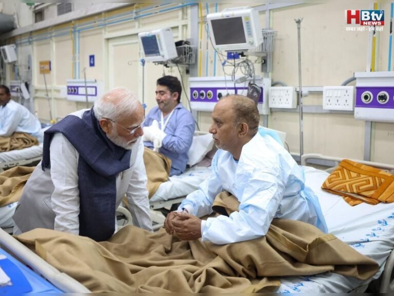 भूटान से वापस आते ही अस्पताल पहुंचे पीएम मोदी, दिल्ली ब्लास्ट में घायलों से की मुलाकात