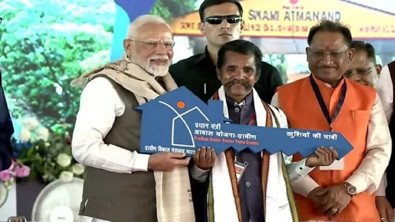 छत्तीसगढ़ में बोले पीएम मोदी-कांग्रेस ने यहां हर काम में किया घोटाला, हम गांव-गांव ले जा रहे विकास की योजनाएं