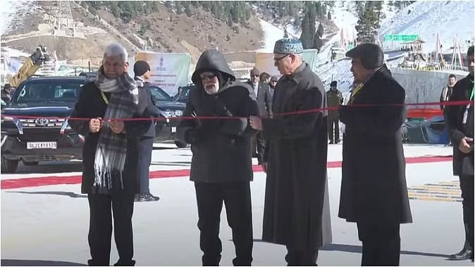 पीएम मोदी ने किया जेड मोड़ सुरंग का किया उद्घाटन, सामरिक दृष्टि से महत्वपूर्ण इस सुरंग पर खर्च हुए हैं 2700 करोड़ रुपए