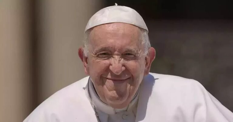 दुनिया में बढ़ रही नफरत; पोप फ्रांसिस 