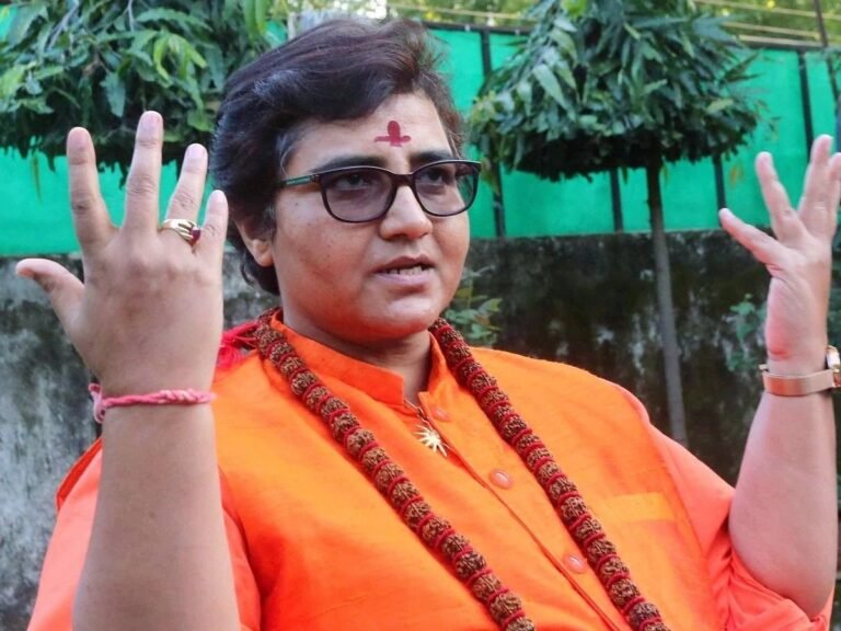 मालेगांव ब्लास्ट केस में बरी होने के बाद साध्वी प्रज्ञा ठाकुर ने किया खुलासा-मोदी, भागवत, योगी का नाम लेने के लिए किया टॉर्चर