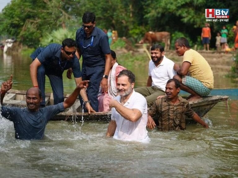 मोदीजी को डांस कराते-कराते बिहार में वोट के लिए खुद भी तालाब में कूदे राहुल गांधी, मछुआरों संग पकड़ी मछली