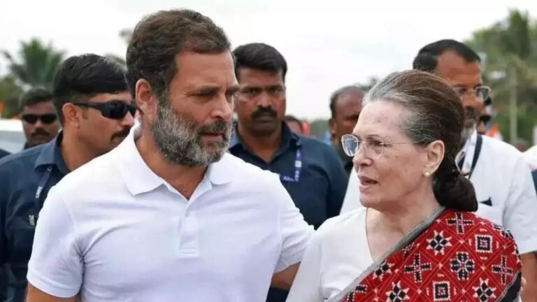 पीएम मेमोरियल ने राहुल गांधी को लिखा पत्र, कहा-सोनिया गांधी को भेजी गई थी नेहरूजी की चिटि्ठयां, वापस करवाएं