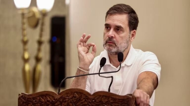 राहुल गांधी का केंद्र सरकार पर निशाना, कहा-एम्स के बाहर नरक, गंदगी में सोने को मजबूर हैं मरीज