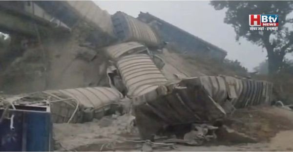 जसीडीह–झाझा रेलखंड पर बड़ा हादसा: टेलवा बाजार के पास मालगाड़ी के 8 डिब्बे पटरी से उतरे, तीन पुल के नीचे गिरे