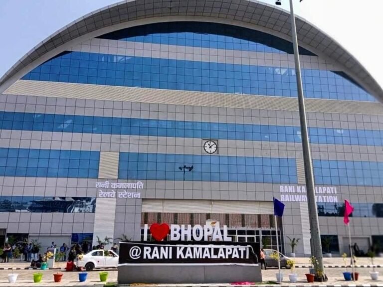 प्रयागराज महाकुंभ में जाने की कर लें प्लानिंग, ये दो स्पेशल ट्रेनें आपका सफर करेंगी आसान